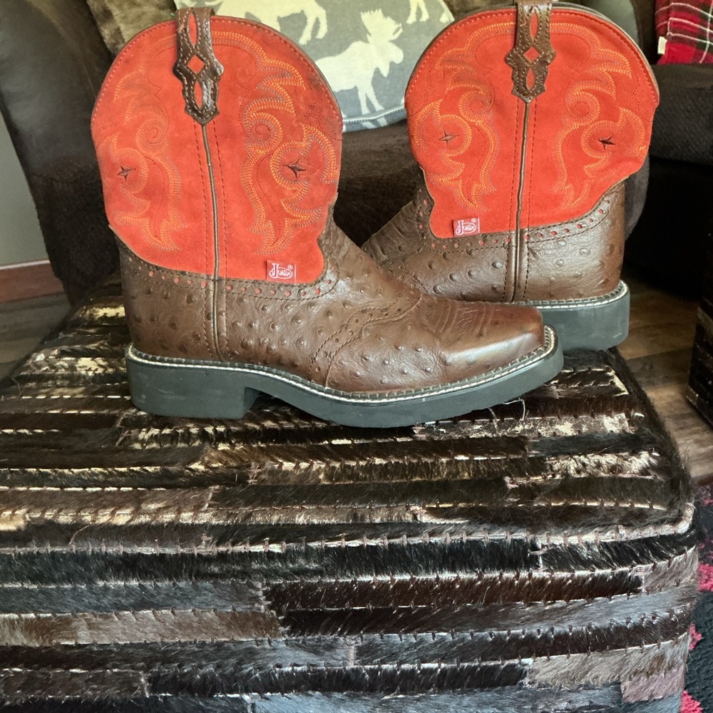 Justin Boots Gypsy Square Toe Women’s 8.5 Festival Boots